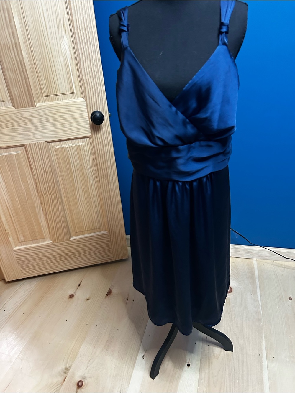Elegant Navy Satin Dress - Women 16W